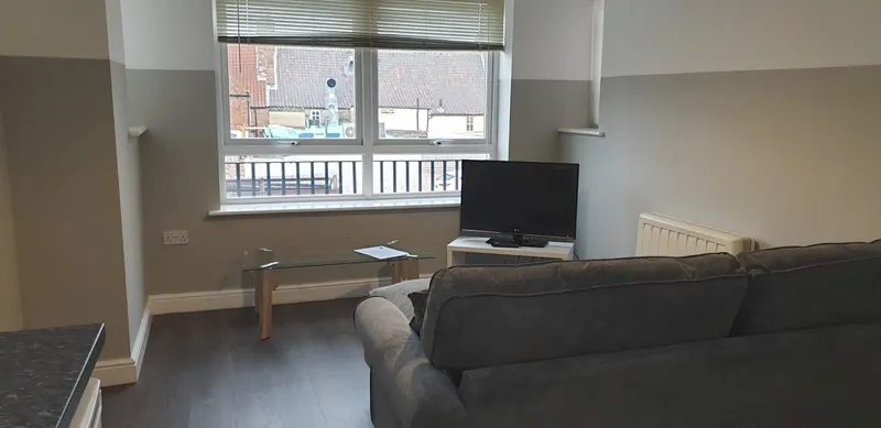 Tanners Court // Modern 2 Bed Flat // Aug 2026 - Image 11